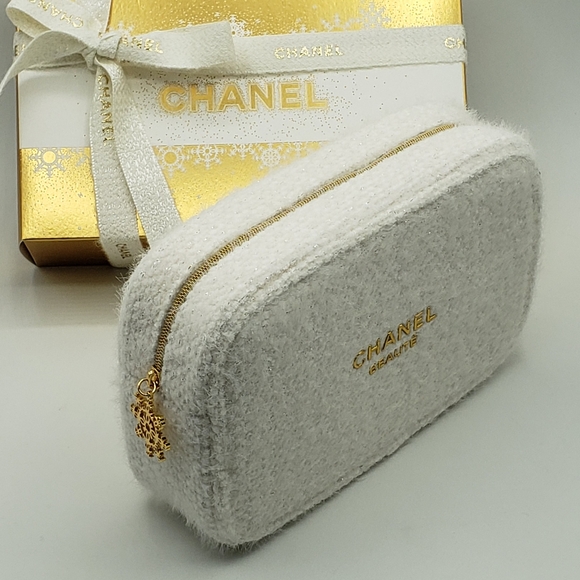 Authentic Chanel Cosmetic Bag White Gold - Picture 3 of 10